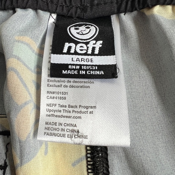 New NEFF Shorts Novelty Duck Print Swim Trunks Board Beach Black Yellow Sz L NWT - Picture 6 of 6